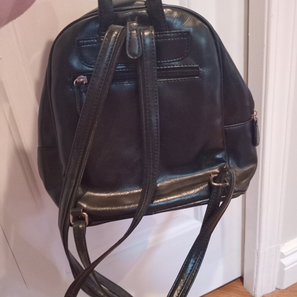 Via Roma Black Backpack Faux Leather - Picture 3 of 5